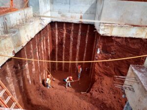 IMG-20190502_132105121_HDR - escavação